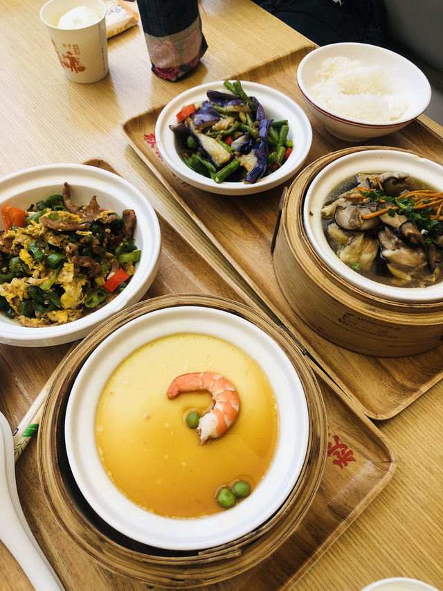 不錯的一間兩餸飯可以再多一次🥰🥰🥰