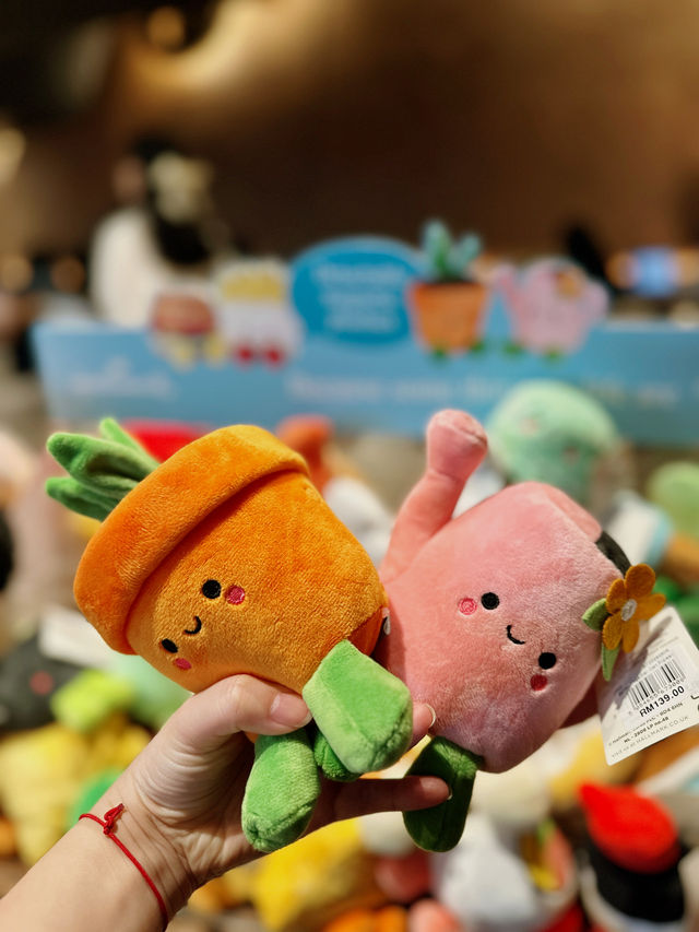 The Ultimate 24-Hour Library Vibes at BookXcess Sunway Square 📚✨