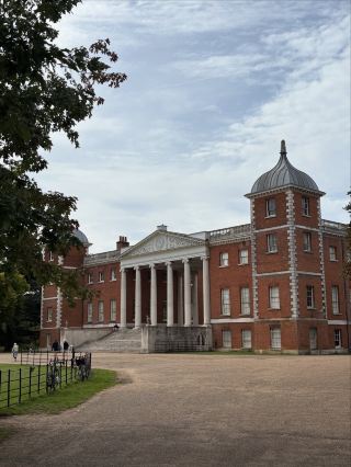 ออสเทอร์ลีย์พาร์ค