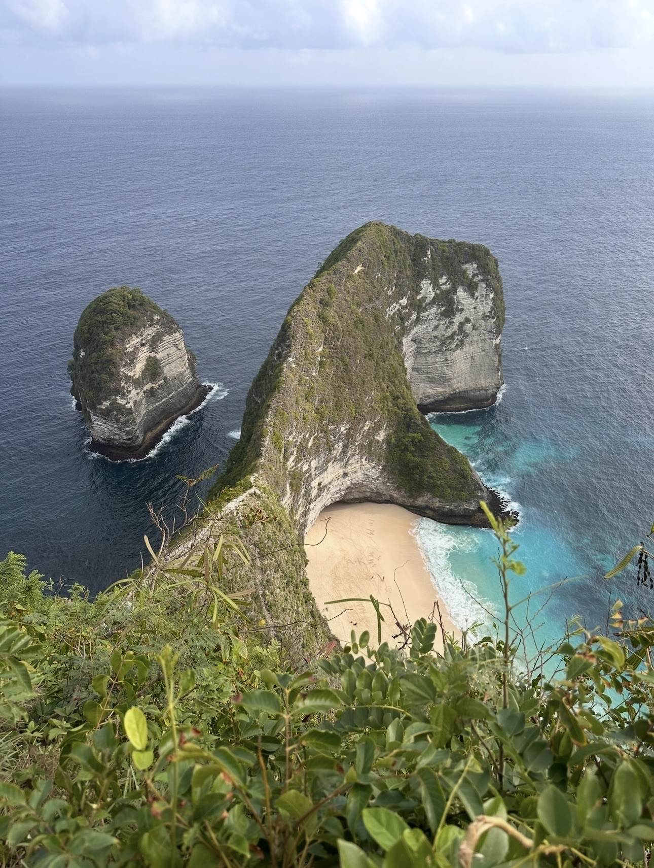 珀尼達島 (Nusa Penida) —— 一個令人念念不忘的島嶼。