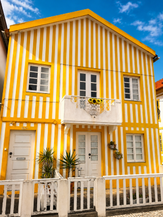 Casas Típicas da Costa Nova - 葡萄牙最繽紛的海濱村落