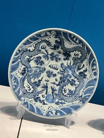 沈陽博物館で見る明・清時代の「民窯」青花磁器。人々の暮らしが息づく