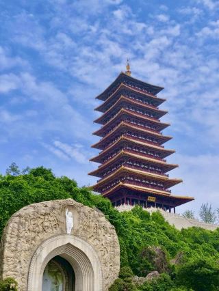 Nanjing Niushoushan | Foding Temple & Foding Tower: Breathtaking Panoramic Views.