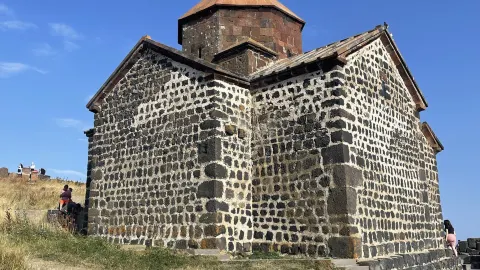 ⛪ Sevanavank: a monastery for guilty monks — traveler post in Sevan