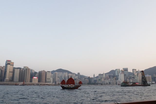 뱅기로 단 3시간! 홍콩! 🇭🇰 뱅기로 단 3시간! 홍콩! 🇭🇰