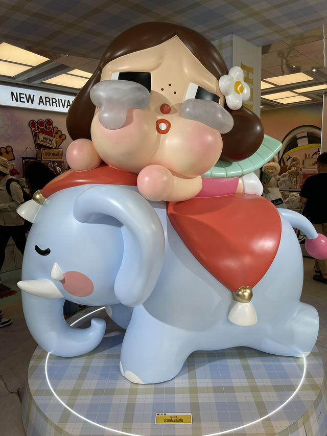 🎨🛍️《探索Popmart Pop Up Store @ Siam Square新打卡熱點》📸🌈