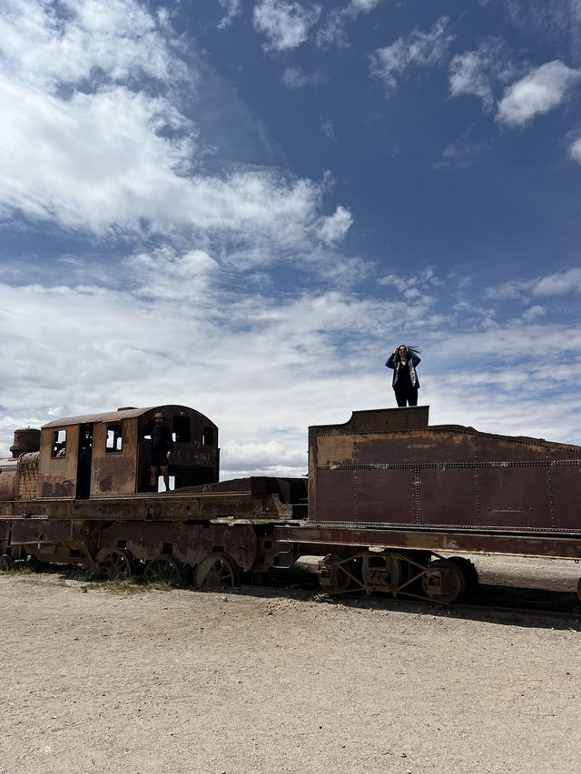 Abandoned Trains near Uyuni, Bolivia! 🇧🇴