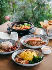 Something Journey Cafe & Restaurant