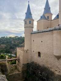 The Alcázar’s Majestic Architecture 🏛️