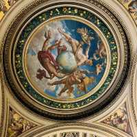 Sipping in Style: The V&A Museum Café Experience