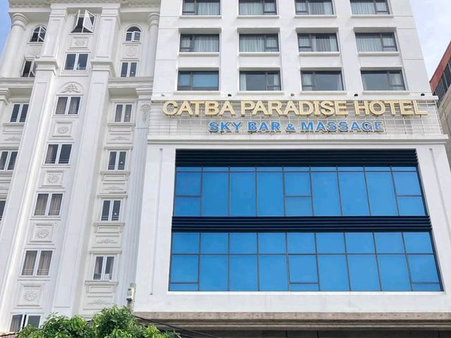 Paradise Cat Ba Hotel