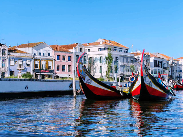 🚣‍♀️🌊 Budget Summer Trip to Aveiro — Canals, Color & Cheap Travel Vibes