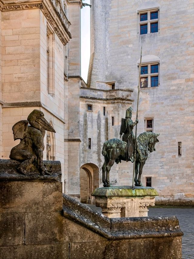 🏰 Pierrefonds Castle – A Fairytale Fortress Reborn