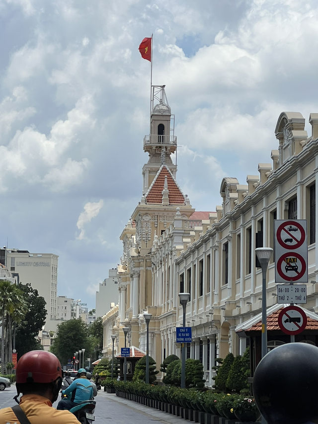 🇻🇳🌆 Saigon -the city that moves faster than you can blink 🇻🇳🌆 Saigon -the city that moves faster than you can blink