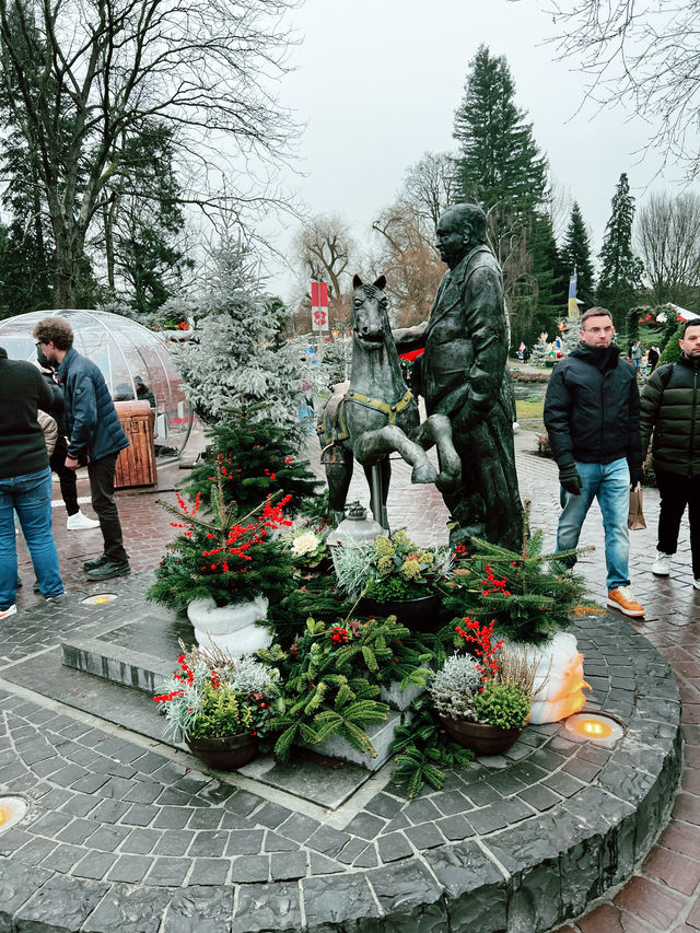 Where Christmas Comes Alive: Europa-Park in Winter Wonderland 🇩🇪 Where Christmas Comes Alive: Europa-Park in Winter Wonderland 🇩🇪