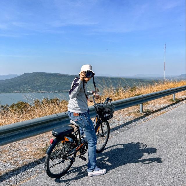 Khao Yai Thiang，騎自行車，吃風，看巨型渦輪的景色