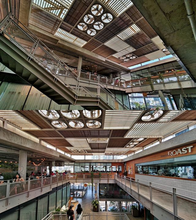 用廁所征服了我的新型社區商場