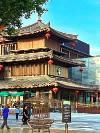 在大唐不夜城，開啟一場徒步奇幻之旅