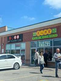 萬錦：生活在這兒，仿佛就在中國某個南方小城市