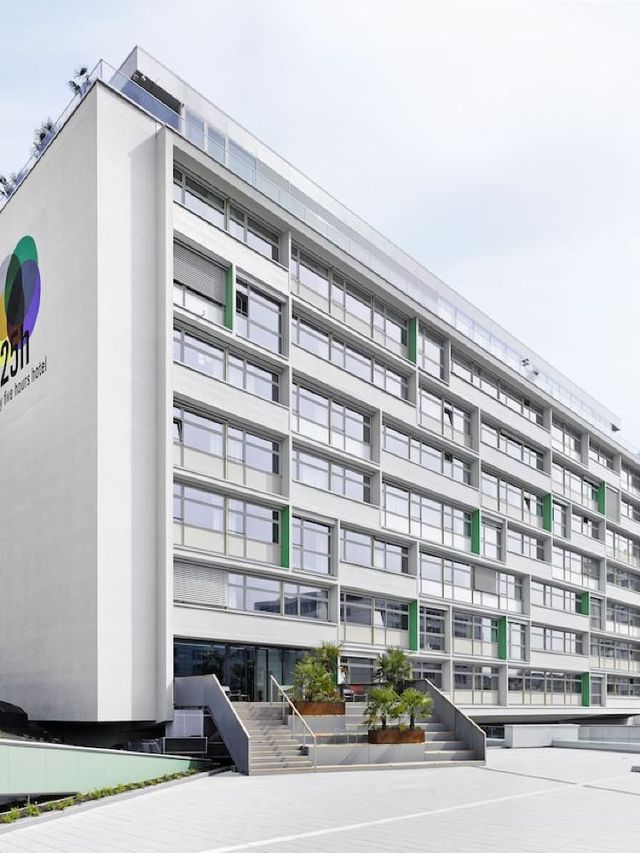 🌟 Berlin's Chic Sleeps: 25hours Hotel Bikini 🐒🏙️