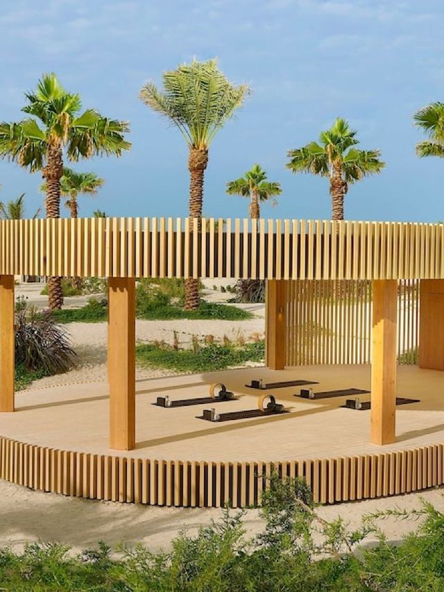 🌟 Red Sea Rendezvous: Luxe Stays at St. Regis! 🌊🏨