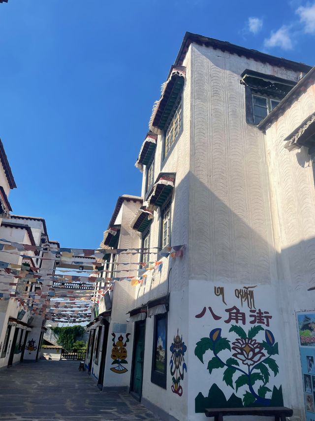 不在異域，就在北京。