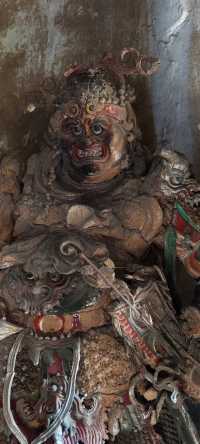 高平鐵佛寺。