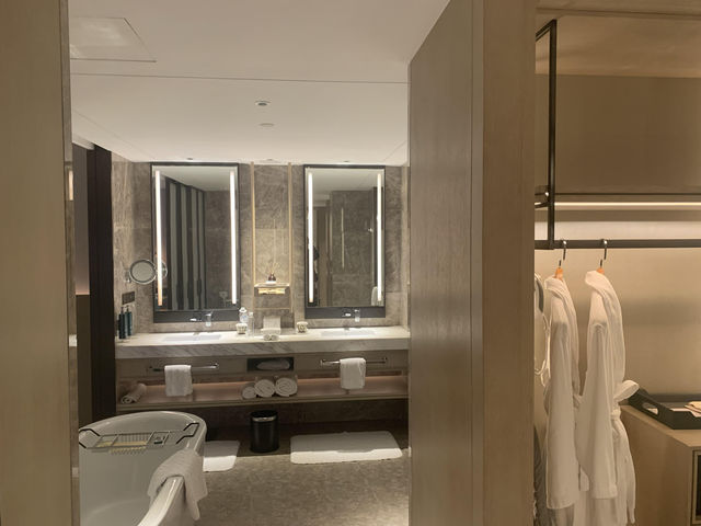 成都協信中心希爾頓酒店。