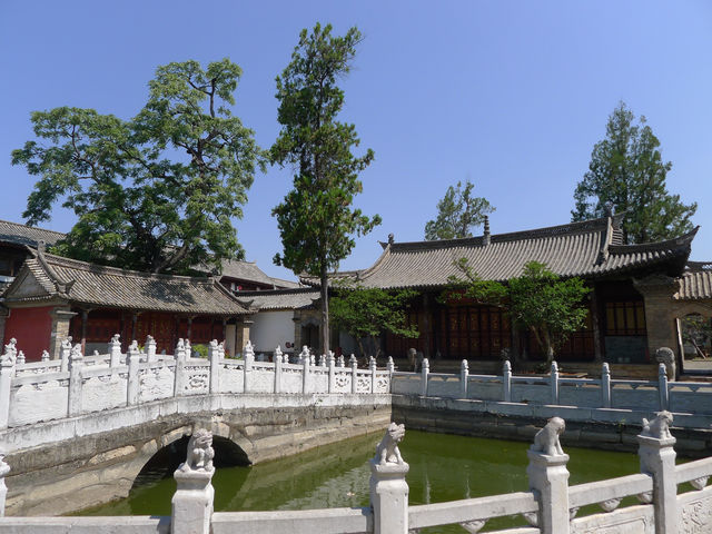 石屏·石屏文廟——精緻的明代建築。