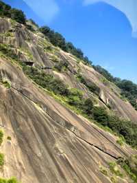 九華後山的九子岩也很美。