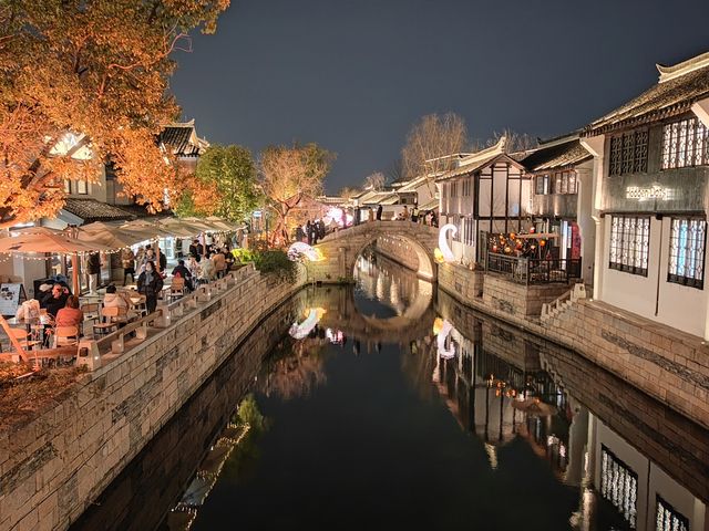 蟠龍天地春節夜景
