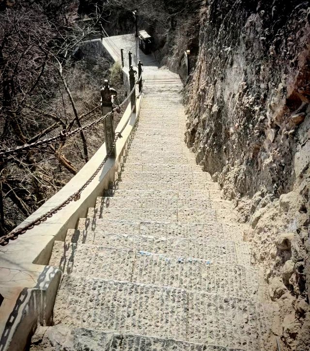 崆峒山旅遊攻略