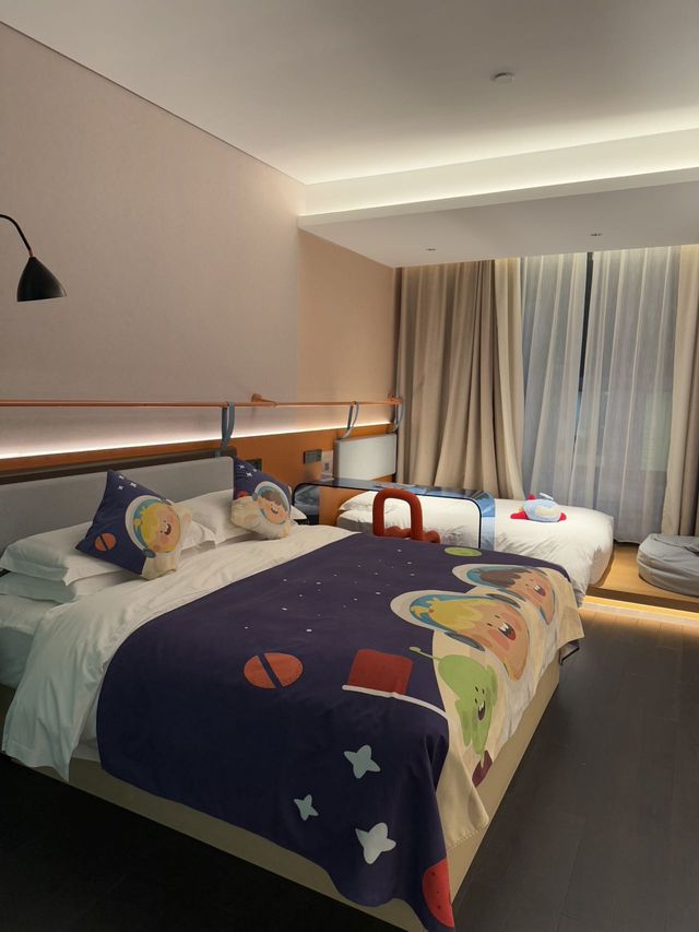 嚟陽朔旅遊 強烈推薦你哋去住西街呢間！