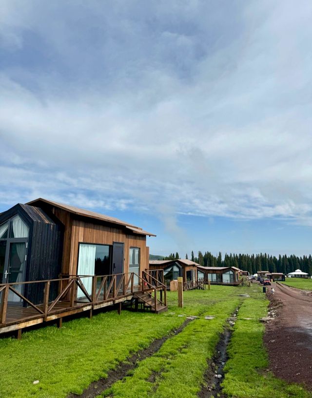 藏在雲中草原的秘密基地，和我一起住進風景裡吧！