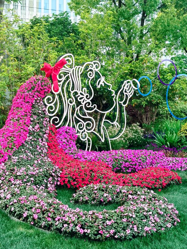 2025上海國際花展，前灘‧萬花筒