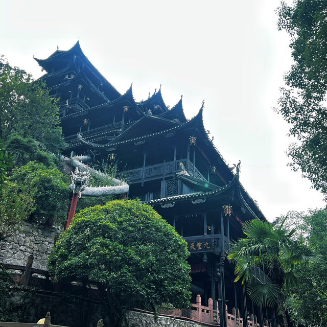 A Quiet Step Into Tujia Culture