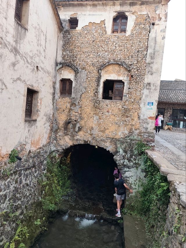 If stepping back in time is your thing...⛩🏚