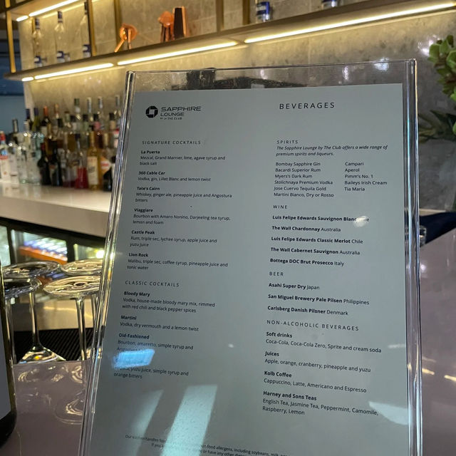 ✈️香港機場銀刃貴賓室｜候機也能超愜意！
