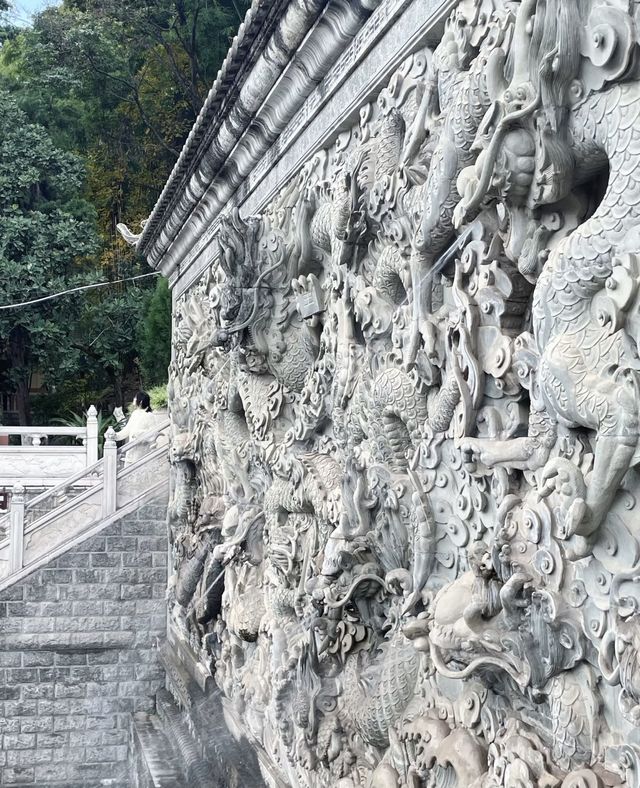 不愧係有600幾年歷史嘅昆明古寺，真係不枉此行