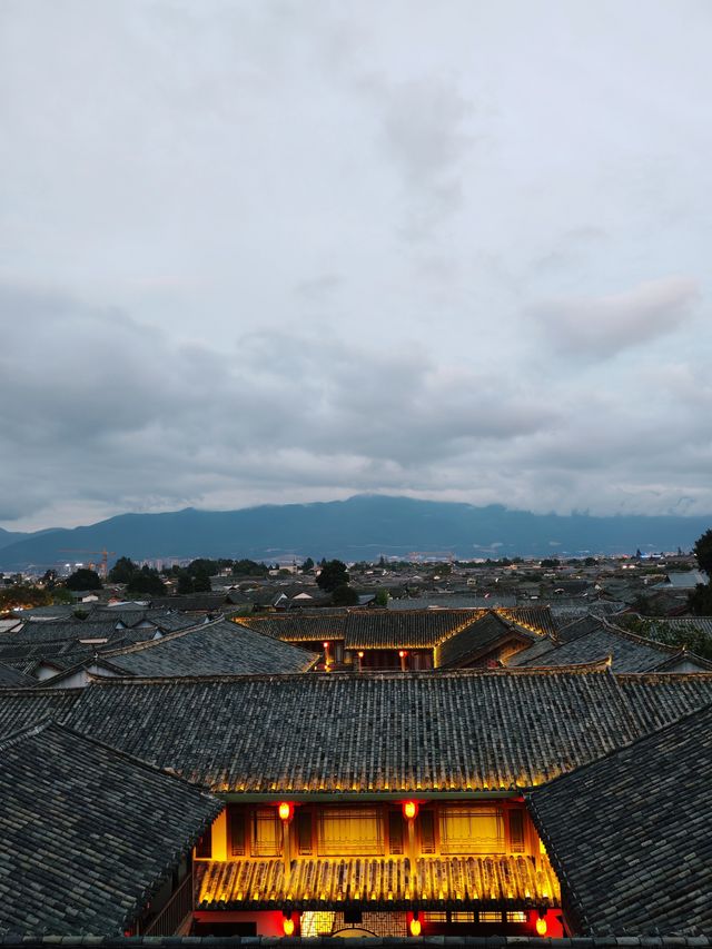 【夜泊心雲舍】麗江古城的夢幻庭院，美到犯規！