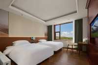 徒步格聶神山，晚上就住這裏