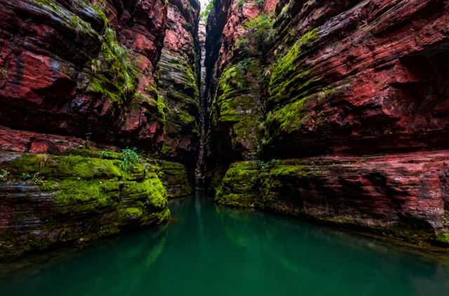 修武藏不住的美！雲台山紅石碧水治癒慢遊