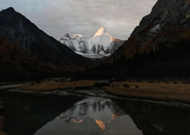 繼續！繼續！穿越冰峰遇見稻城亞丁