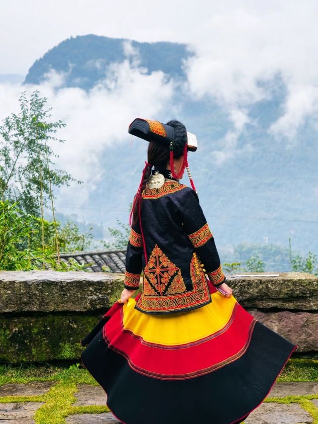 在康定過彝族年