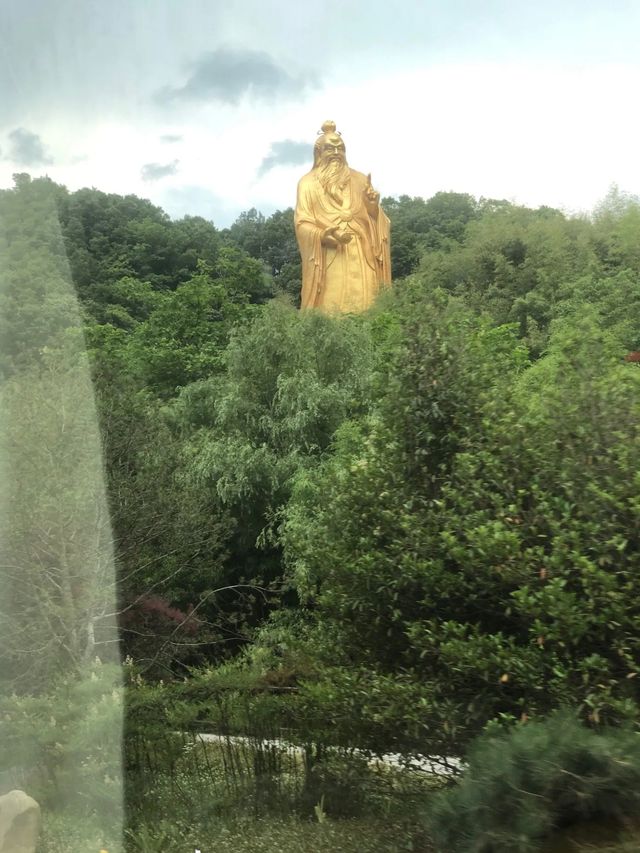 老君山：藏在雲海裡的神仙居所