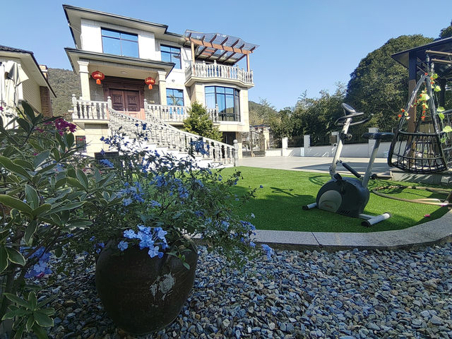 OMG心跳樂園旁:靜庭夢居慢旅日記 OMG心跳樂園旁:靜庭夢居慢旅日記