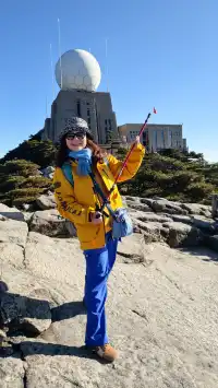 爬黃山，這些裝備和姿勢，明豔出片又實用！