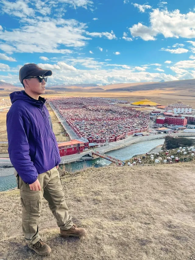 在海拔4000米，目睹一場信仰的燃燒！