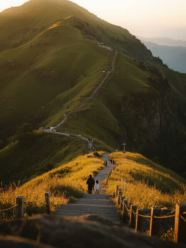 冬日帶娃登武功山!省力不費媽親子徒步攻略 冬日帶娃登武功山!省力不費媽親子徒步攻略