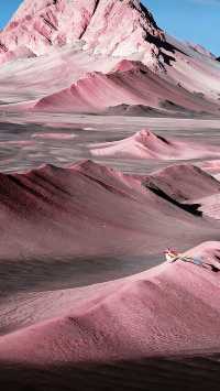 快看！太絕了！黑山與粉山的融合體！